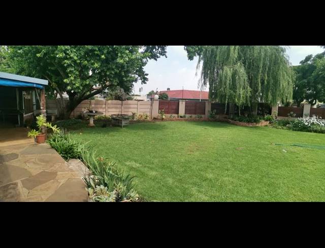 4 BEDROOM HOUSE FOR SALE IN GROENEWEIDE